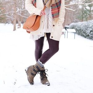 Sorel Joan of Arctic olive wedges 7.5